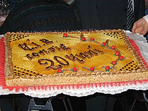 la torta del ventennale