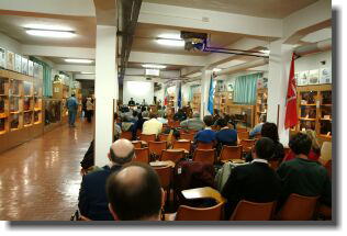 Foto di gruppo nel Museo della Radio